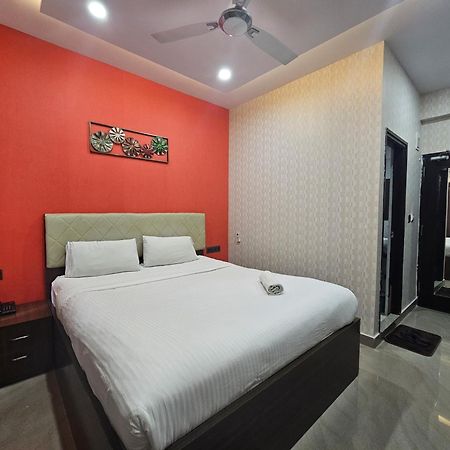 The Urban Nest Hotel Bangalore Bagian luar foto