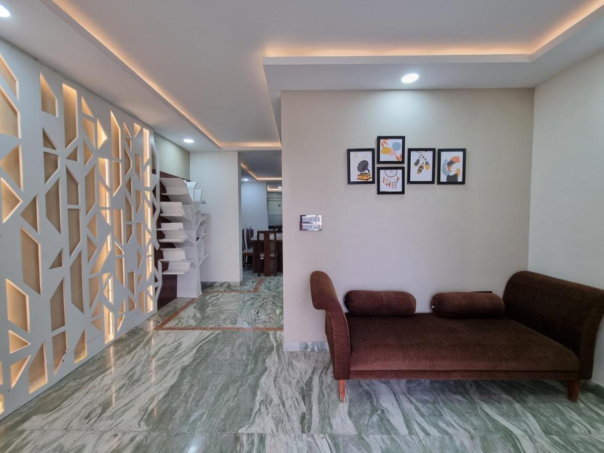 The Urban Nest Hotel Bangalore Bagian luar foto