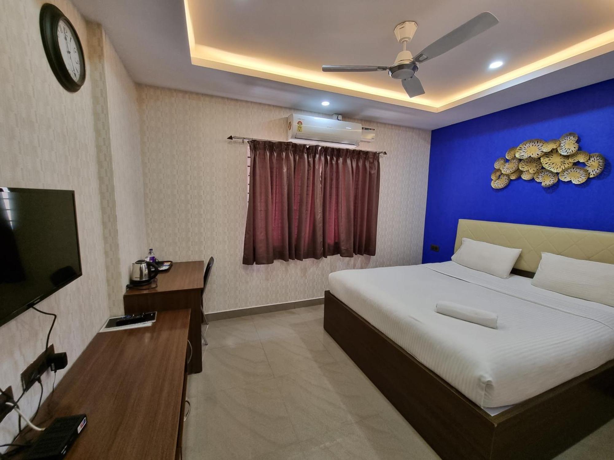 The Urban Nest Hotel Bangalore Bagian luar foto
